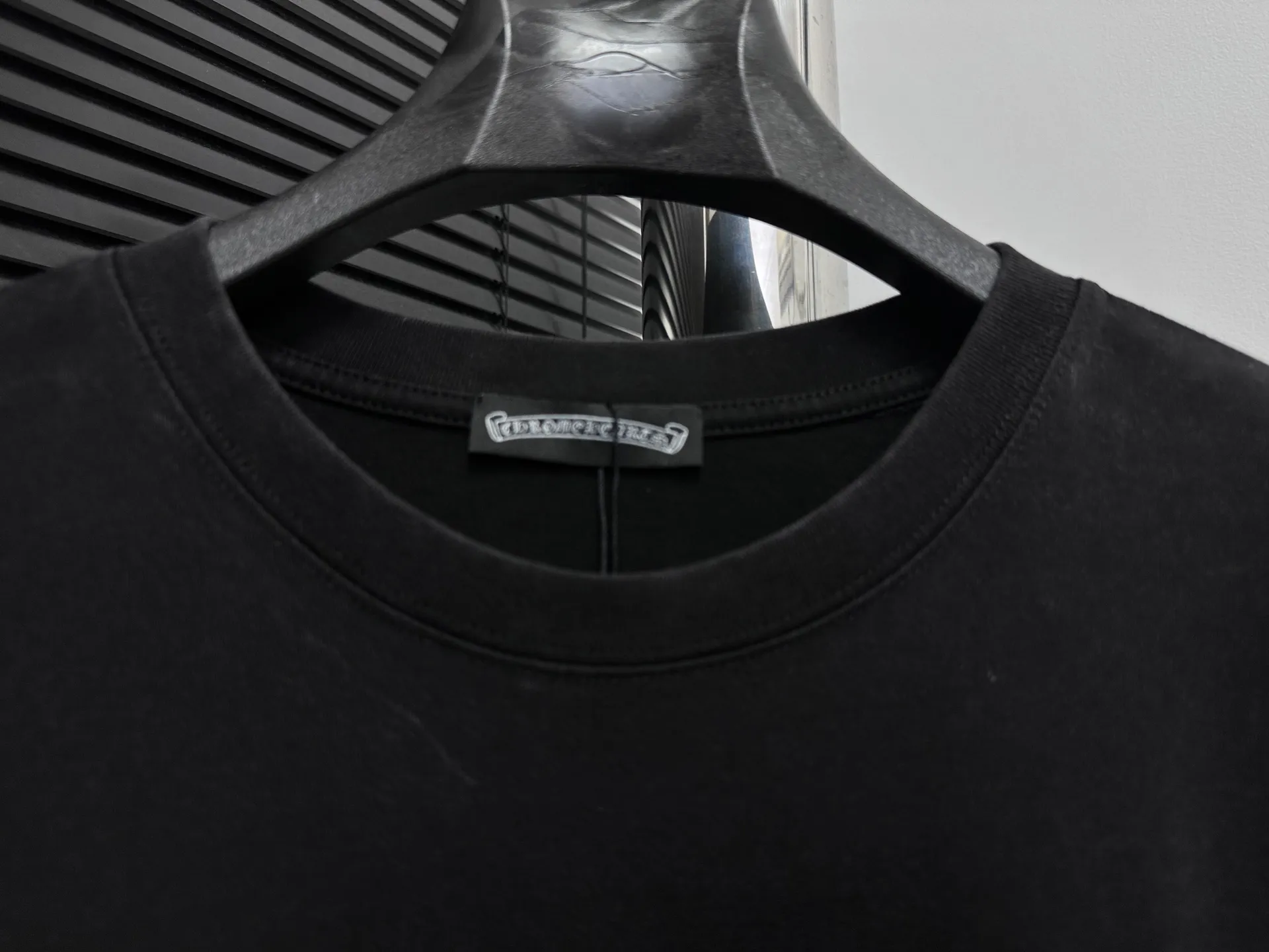 🅿️180 [Chrome hearte] Chrome hearte 25ss early spring new Sanskrit washed T-shirt ·280 grams of 100% cotton double yarn jersey fabric ·Special thickened 32 pieces of double-ply 1x1 thread in the same cylinder custom-dyed ·Double-needle stitching and cross-stitching technology ·Original main mark washed tag Color: washed black Size: XS-L